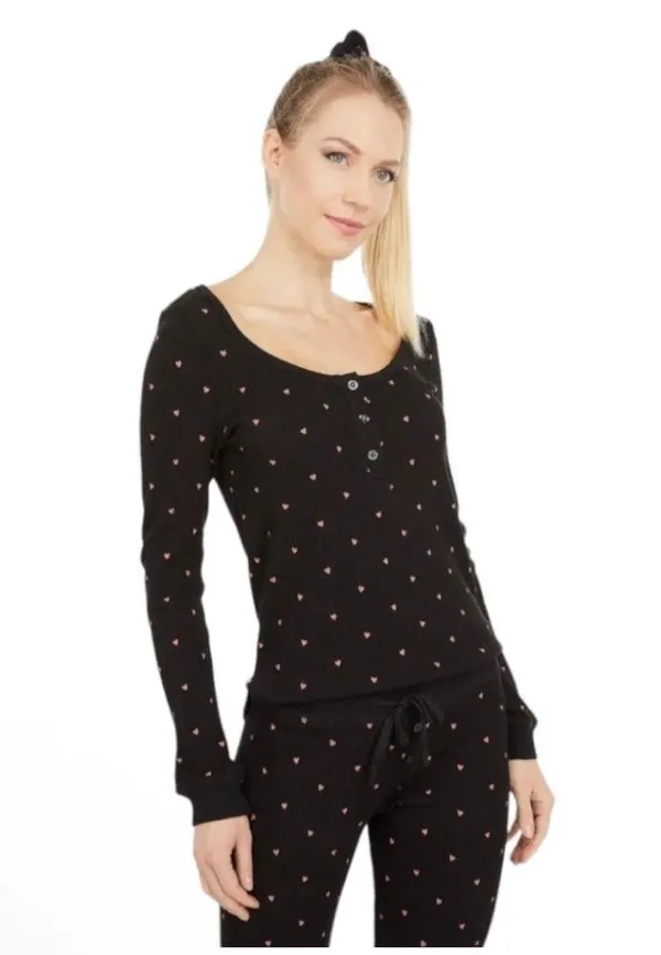 NEW Revolve Plush Thermal Heart Pajama + Scrunchie Set size XS - Image 4