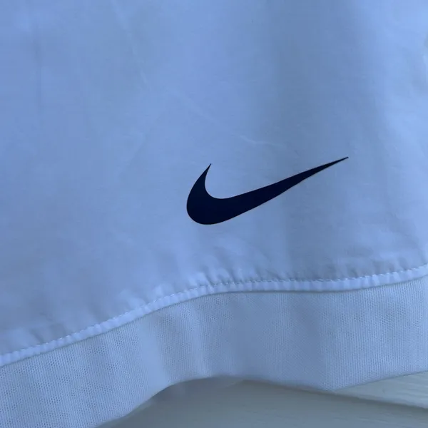 Nike White Athletic Shorts Moisture-Wicking Elastic Waistband - Image 5