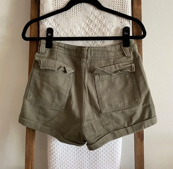 army green cuffed mom shorts - Image 4