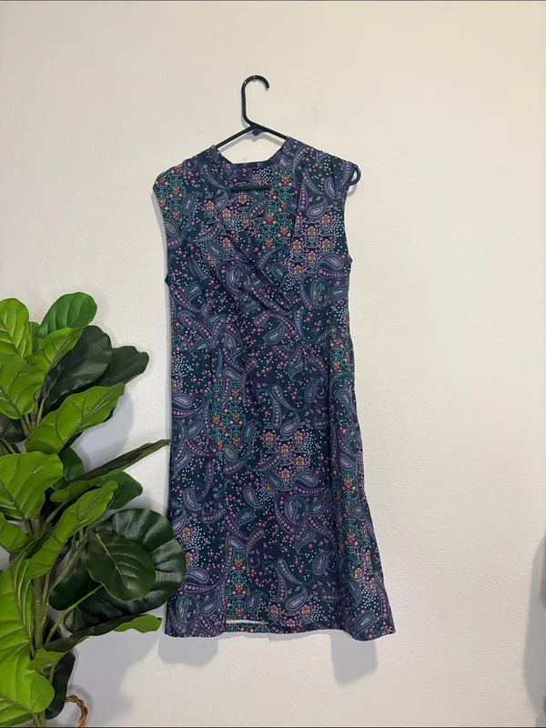 Athleta Dahlia Sleeveless Paisley Dress in Navy and Purple - Image 2