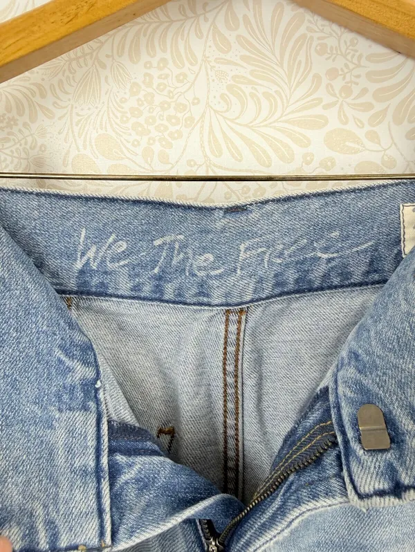 We The Free Straight Leg High Rise Light Wash Denim Raw Hem Jeans - Size - 29 - Image 6