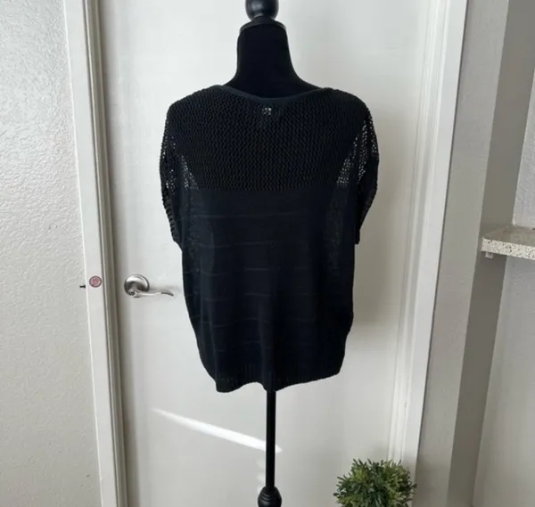 Mossimo Womens Short Sleeve Scoop Neck Crochet Knit Black Top Size Large - Image 3