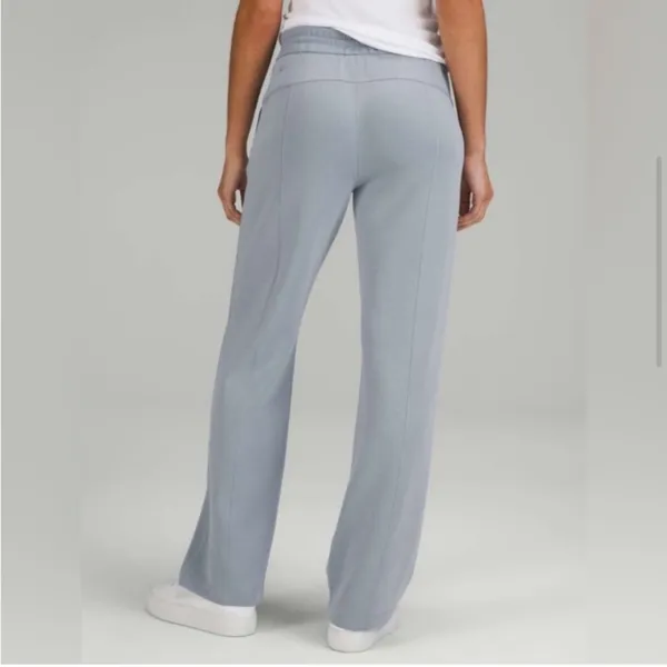 NWT Lululemon Athletica High Rise Softstreme Pants in Rhino Grey Size 8 - Image 2