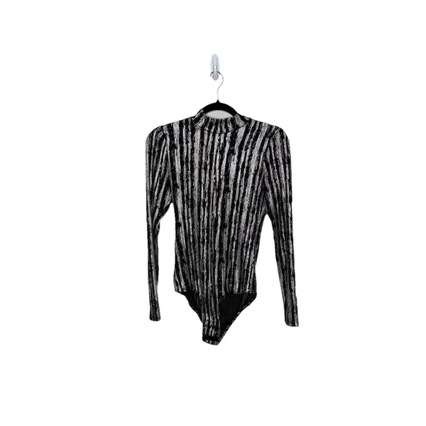 Luxxel Black Silver Metallic Knit Mock Neck Bell Sleeve Bodysuit Size Medium - Image 6