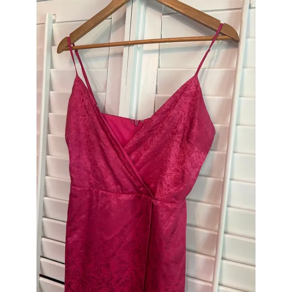 Lulu's Pink‎ Dress Size Medium - Image 3