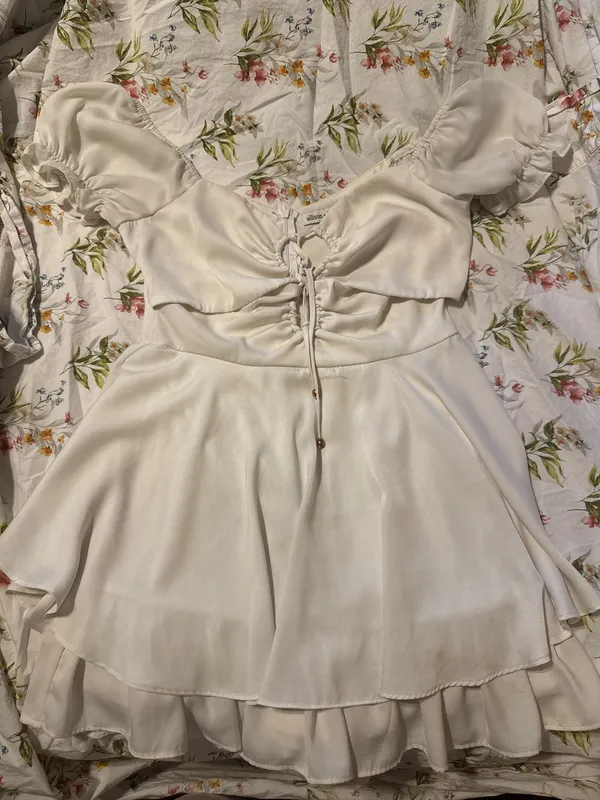 Cream Ruffled Dress White Size M - Image 2