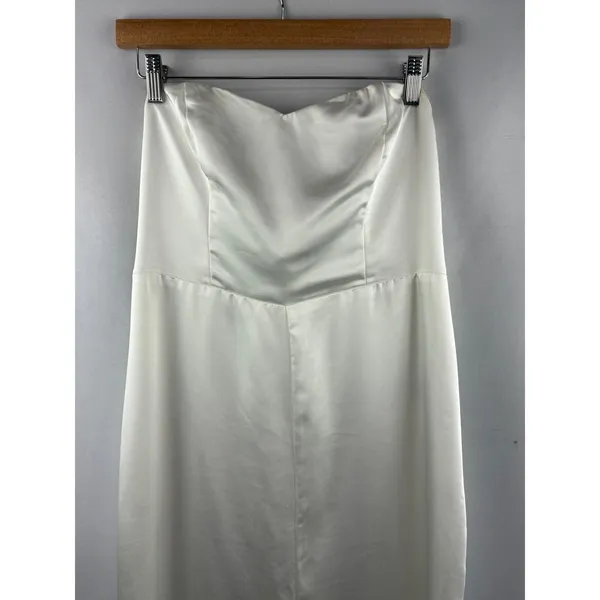 Women’s Lulus Large White Satin Sleeveless Formal Dress - Image 2