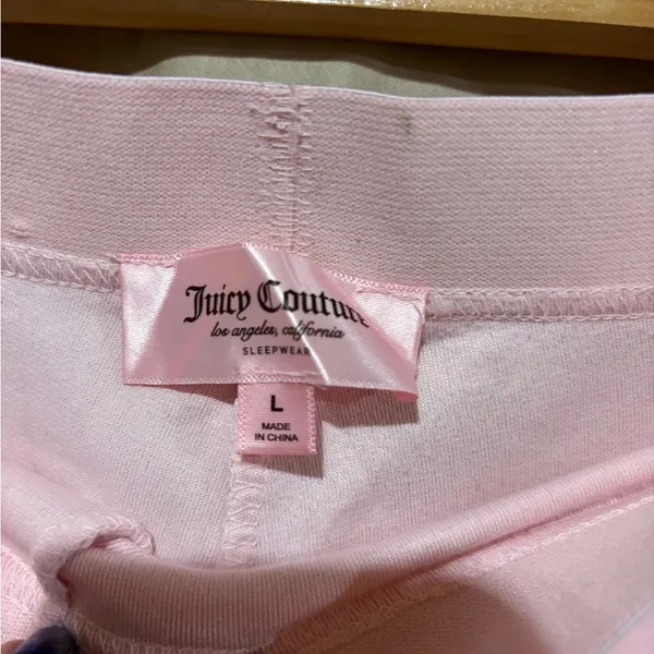 Juicy couture shorts - Image 3