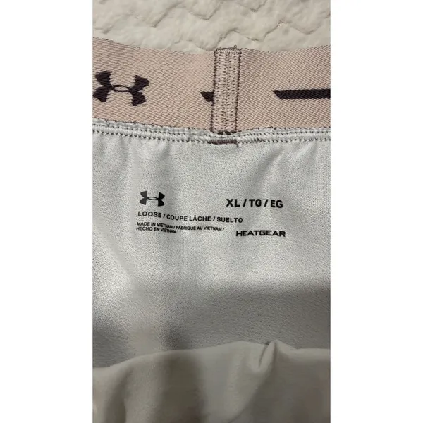 Under Armour HeatGear Women XL Running Shorts Dark Mauve Loose Fit 4534 - Image 3