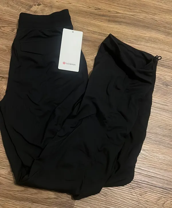 Lululemon Dance Studio Relaxed-Fit Mid-Rise Cargo Pant - Image 5