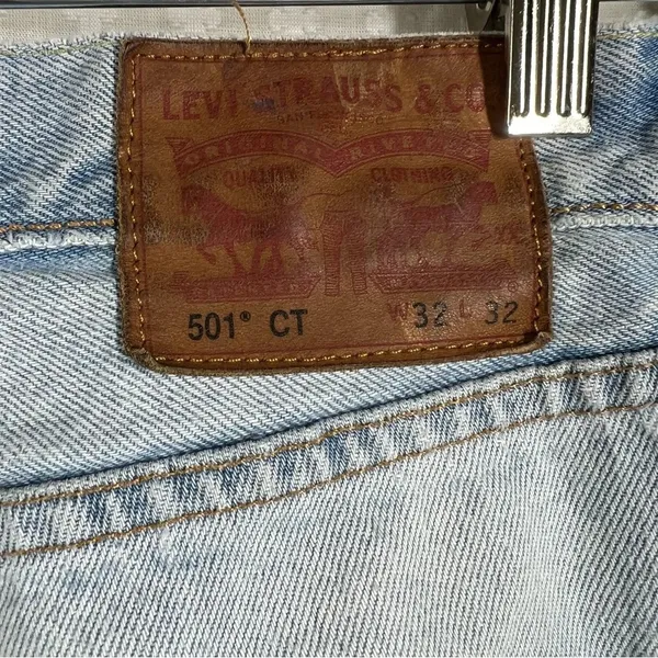 Levi’s Light‎ Wash 501 High Rise Distressed Jeans - Image 3