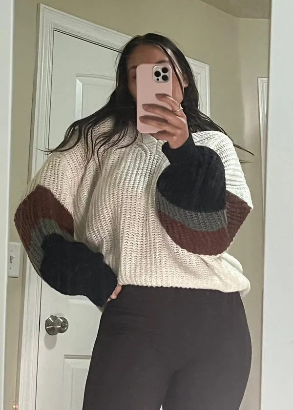 Sweater - Image 5