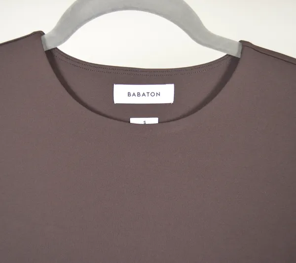 Aritzia Contour Crew Cropped Tee Rich Mocha Brown - Image 4