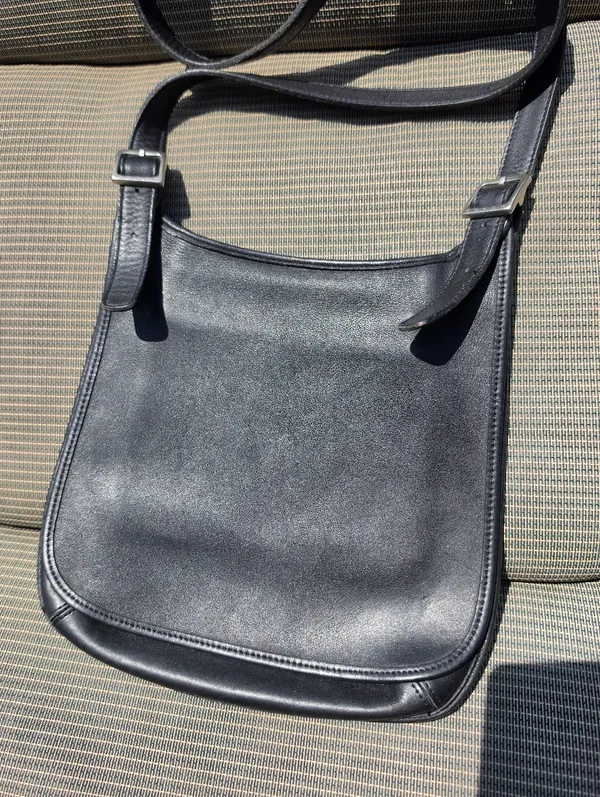 Vintage Coach Slim Legacy Flap Saddle Crossbody Black - Image 2