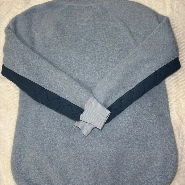 Abercrombie & Fitch Light Blue Quilted Pullover - Image 3