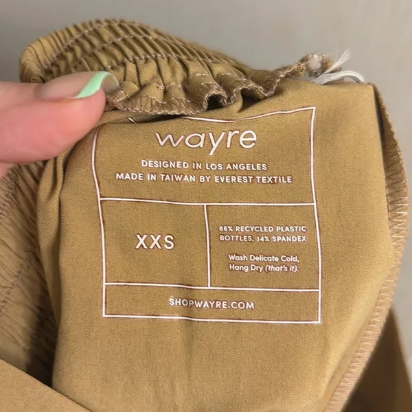 ✨Wayre Travel Pocket Flow Sand Sz XXS Shorts✨ - Image 9