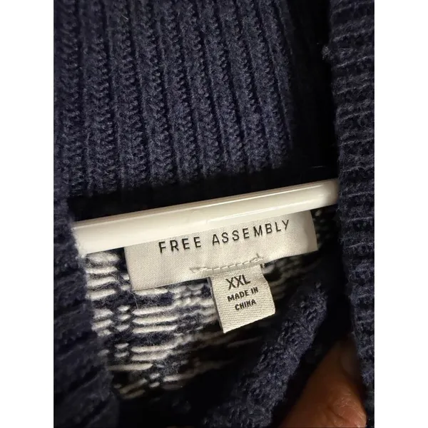 Free Assembly Navy White Sweater with Mock Neck Womens XXL - Image 4
