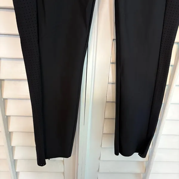 Athleta Stellar Perforated Crop Pant/Leggings Size Small‎ - Image 6