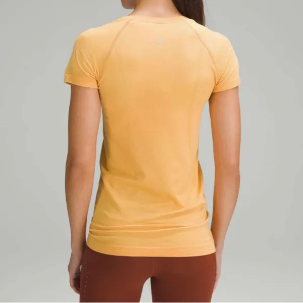 lululemon athletica Swiftly Tech Shirt Sleeve Shirt 2.0 Mango Dream -Size 8 - Image 2