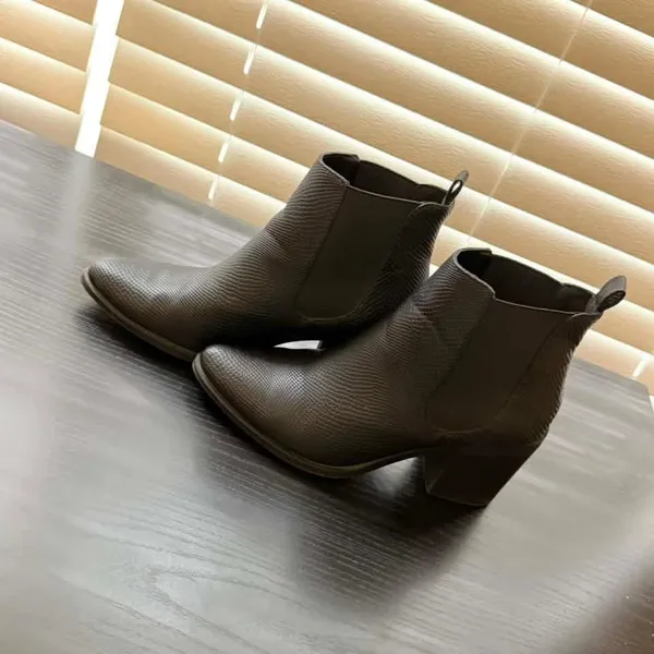 These Three Boutique black ankle boots size 6  - Image 2