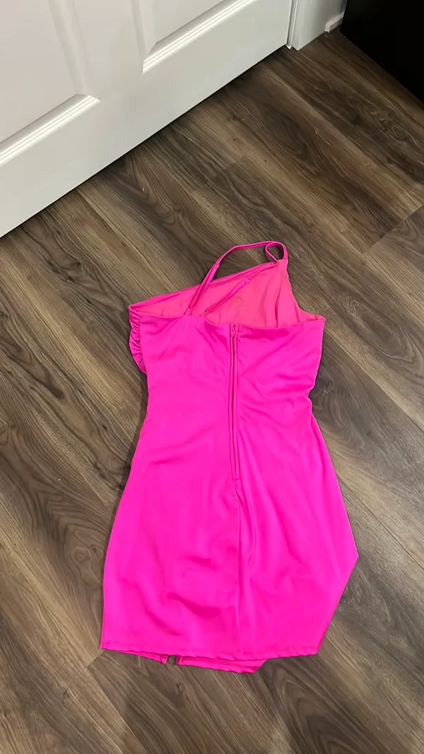 Pink one shoulder Prom/Homecoming dress - Image 2
