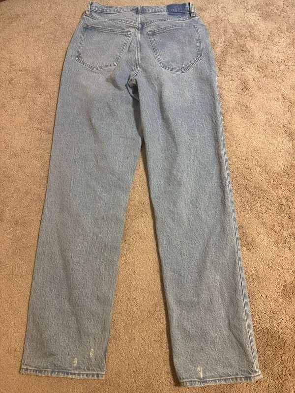 Abercrombie 90’s Ultra High Rise Jeans - Image 2