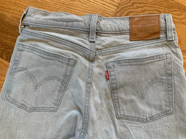 Levi's Wedgie Straight Jeans - Image 3
