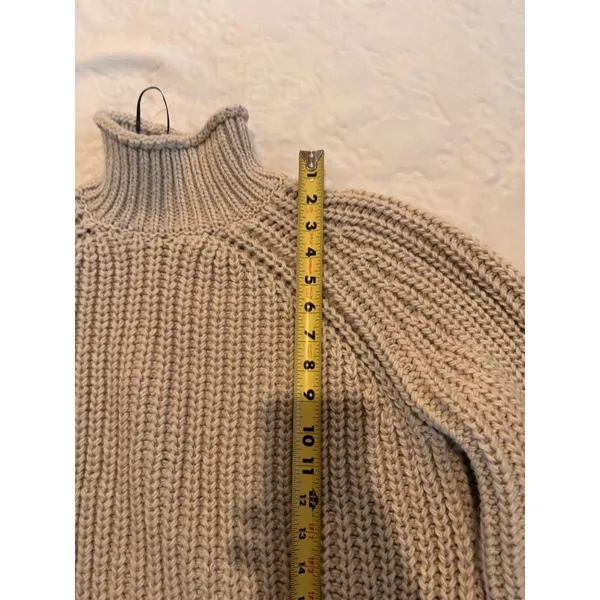 No Boundaries H&M Turtleneck Sweater Size M - Image 7