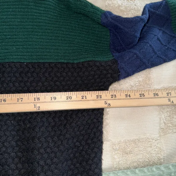Vineyard Vines Women’s Patchwork Mock Neck Sweater‎ Merino Wool Oversized M - Image 2