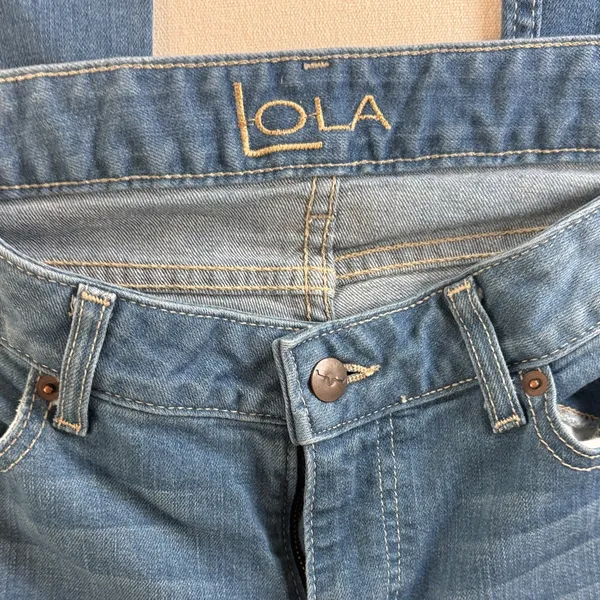 Kimes Ranch Bootcut Jeans in Blue Denim - Image 3