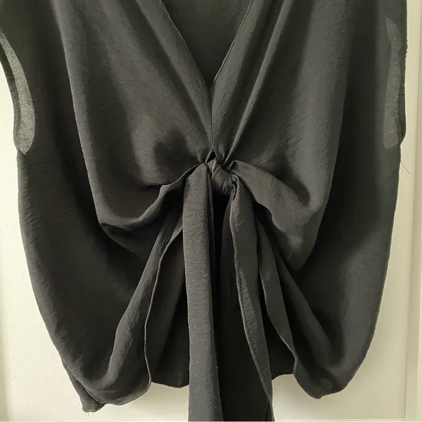 Zara‎ Elegant Black Tie-Front Blouse - Image 3