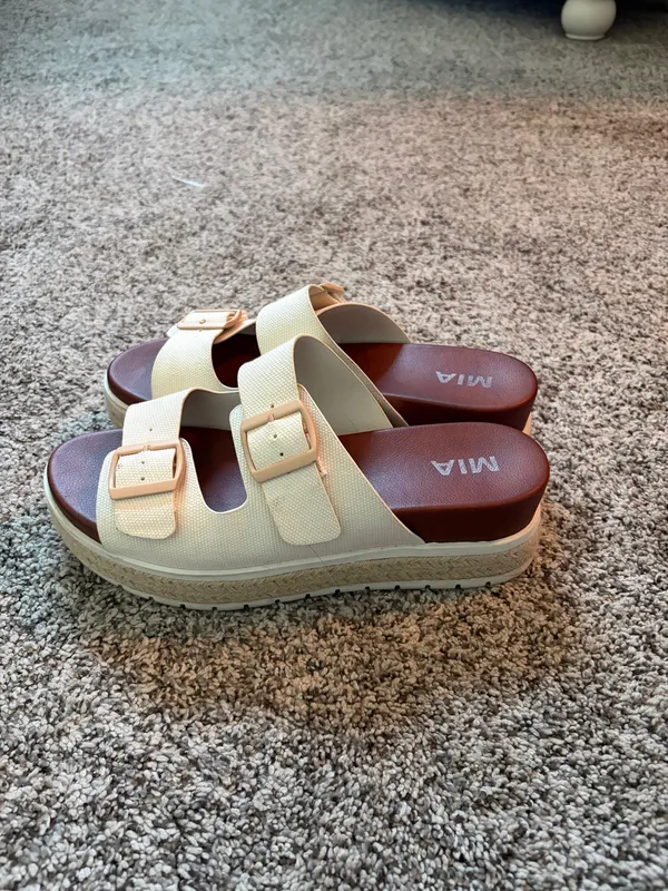 Platform Sandals Tan Size 8.5 - Image 4