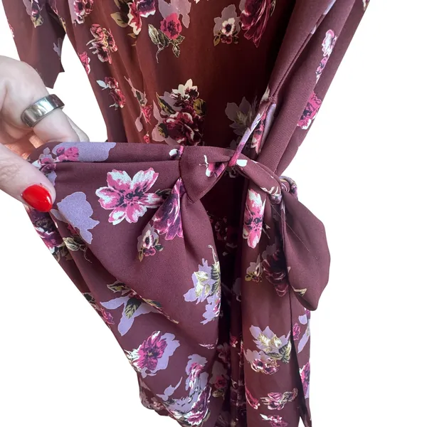 ASTR The Label Floral Mini Dress Burgundy Faux‎ Wrap S/S XS Soft Girl Romantic - Image 10
