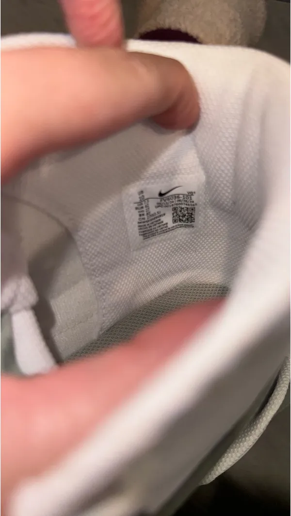 Nike Sneakers Women’s - Image 5