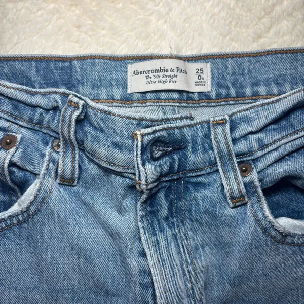 Abercrombie & Fitch Light Blue Denim Jeans High Rise 90’s - Image 3