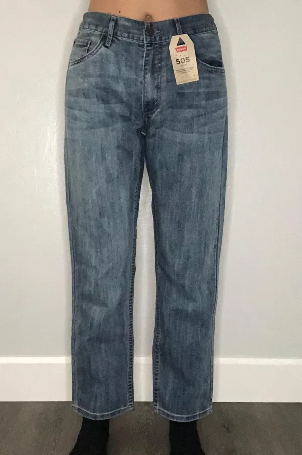 Levi's 505  regular straight leg medium wash jeans - Image 2
