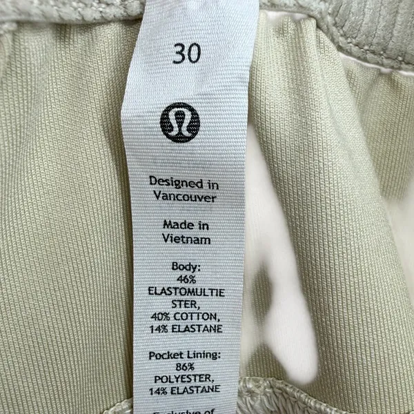 Lululemon Light Utilitech Cargo Pocket High-Rise‎ Crop Pants Natural Ivory Sz 30 - Image 3