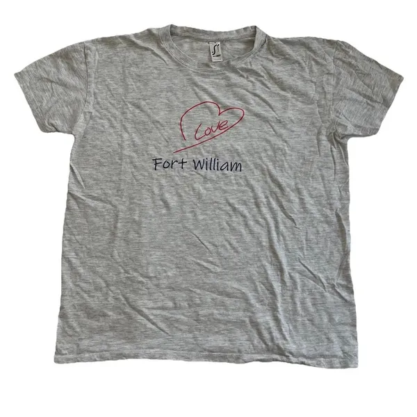 Fort William Scotland Souvenir Shirt Women’s M Travel Gift Scottish Highlands - Image 2