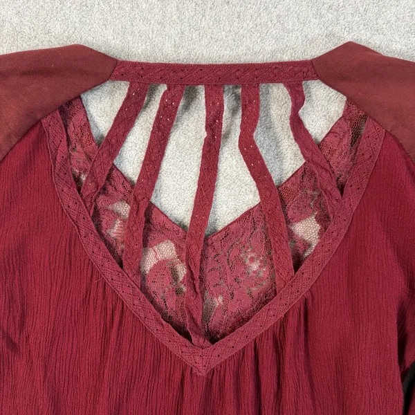 Miss Me Women's XS Burgundy Cut Out Lace V-Neck Blouse Roll Tab Long Sleeve - Image 13