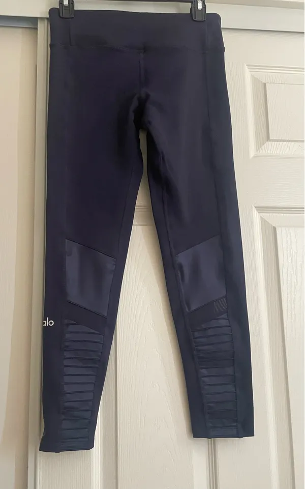Alo yoga navy blue mesh moto leggings size small - Image 6