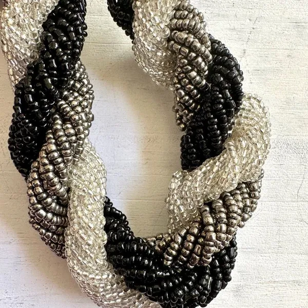 Black and grey twisted seed beaded Indonesian necklace - Image 8