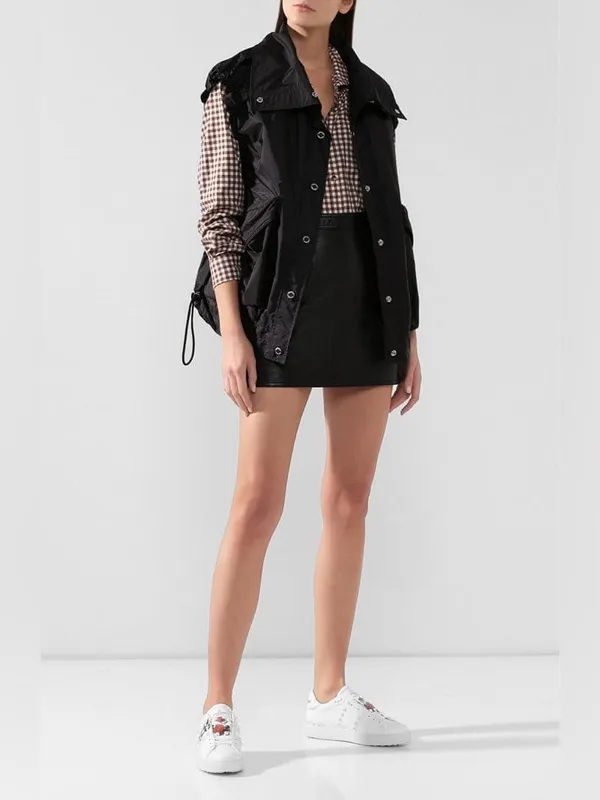 Burberry London Oversized Black Nylon Logo Drawstring Vest - Image 2