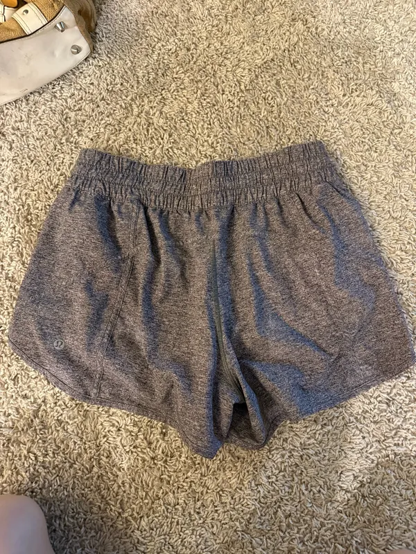 Track That Lululemon Shorts Mid-Rise grey - Image 3