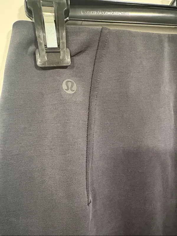 New without tags Lululemon Softstreme High-Rise Midi Skirt - Image 4