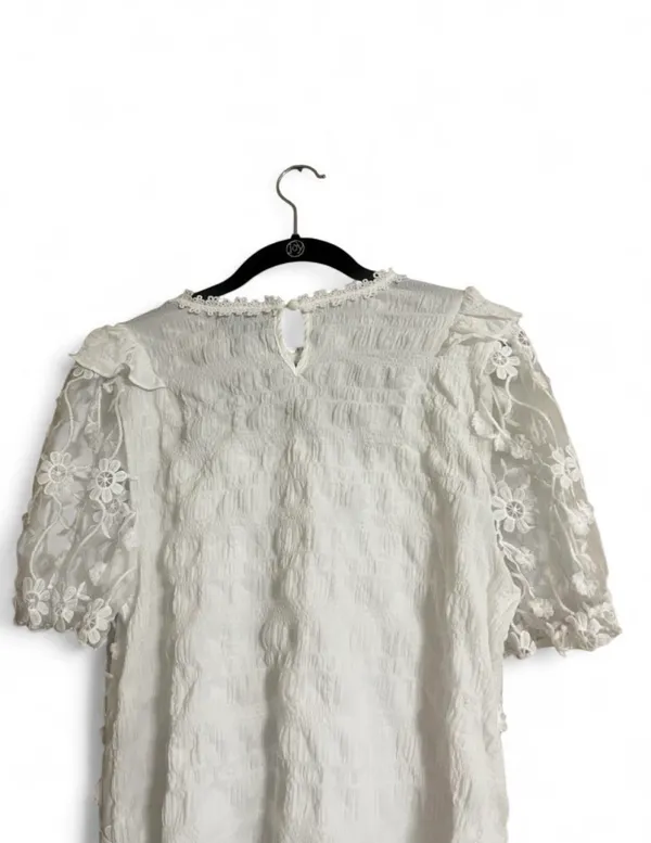 Alice Blue Top XL White Floral Lace Ruffle Blouse Sheer Sleeves Stretchy - Image 4
