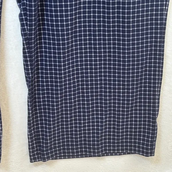 Lands End Womens Navy Blue White‎ Grid Cropped Pajama Pants Large 14-16 Pockets - Image 6