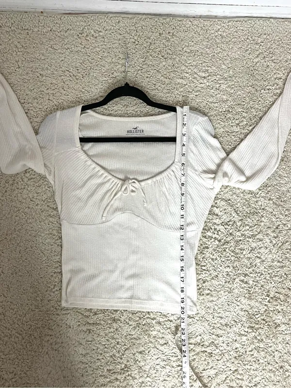 Hollister White Ribbed Long-Sleeve Scoop Neck Tie-Front Top - Image 4