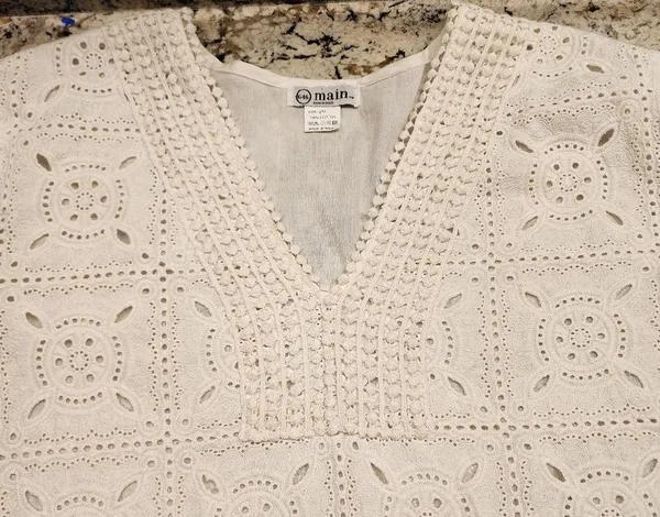 646 Main white eyelet embroidered short sleeve top tunic large 100% cotton - Image 6