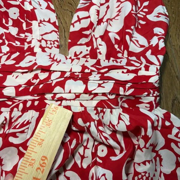 Y2K Moda Red Floral 100% Silk Halter‎ Dress Ruched Waist Size 4 Romantic flowy - Image 10