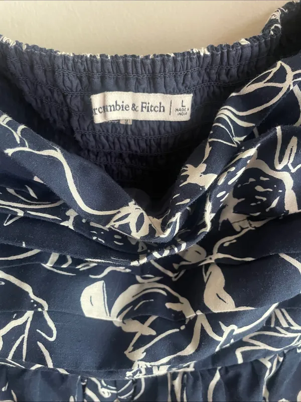 Abercrombie & Fitch Emerson Off-The-Shoulder Skort Navy Pattern - Image 8